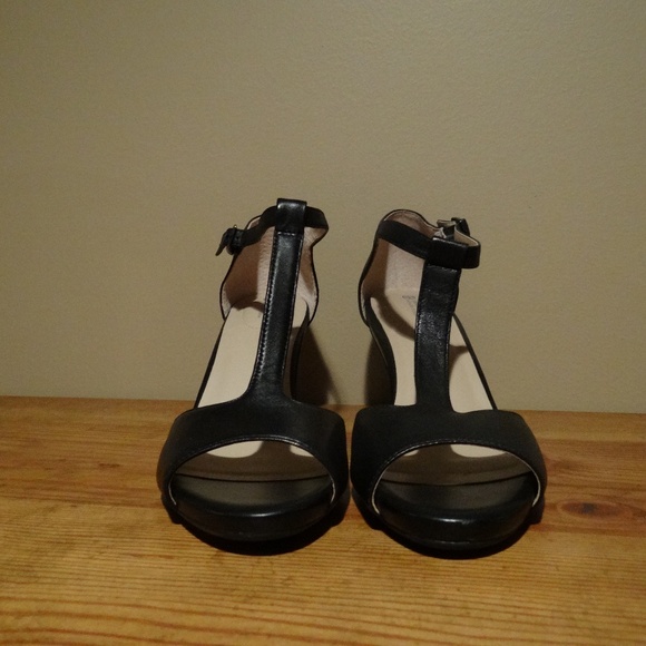 Giani Bernini Womens Claraa T-Strap Dress Sandals - Picture 5 of 8